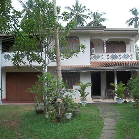 Anura Home Stay Kalutara Exterior photo