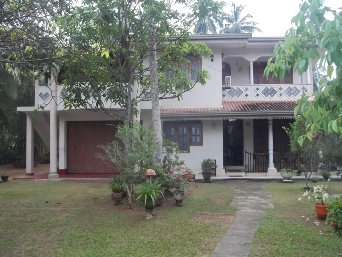 Anura Home Stay Kalutara Exterior photo