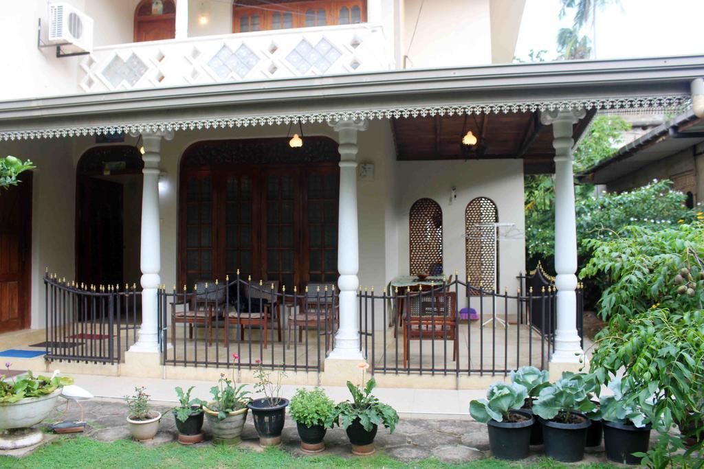 Anura Home Stay Kalutara Exterior photo