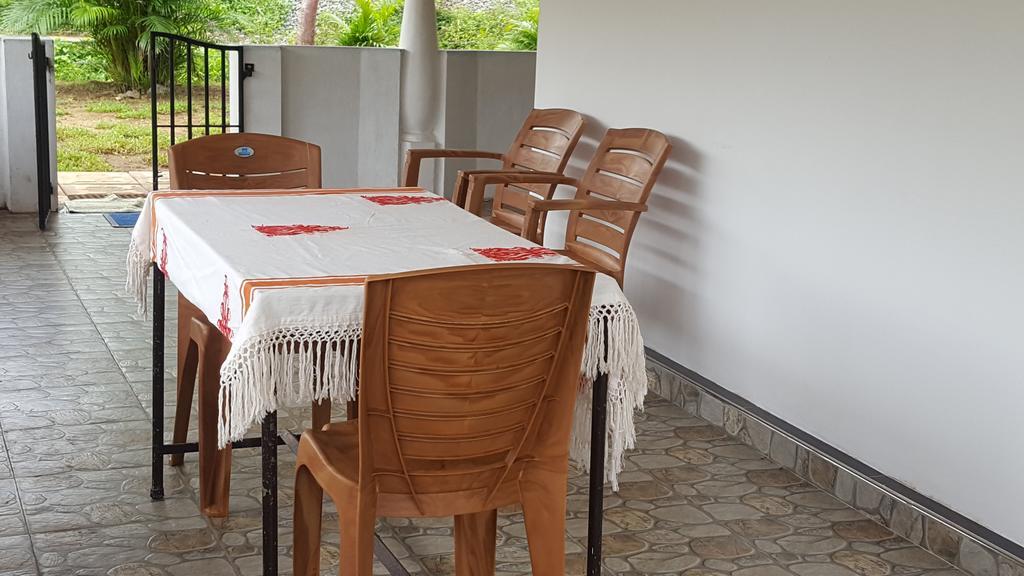 Anura Home Stay Kalutara Exterior photo